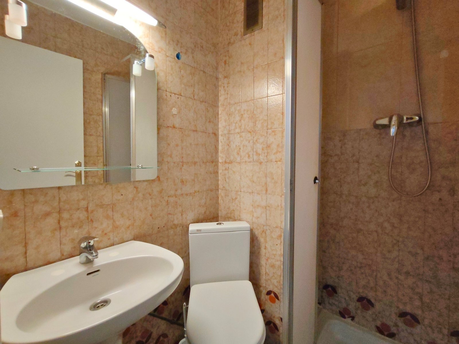 Baño vivienda Cerdeña
