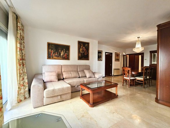 Piso en venta calle Rosello, barrio de Eixample, Barcelona