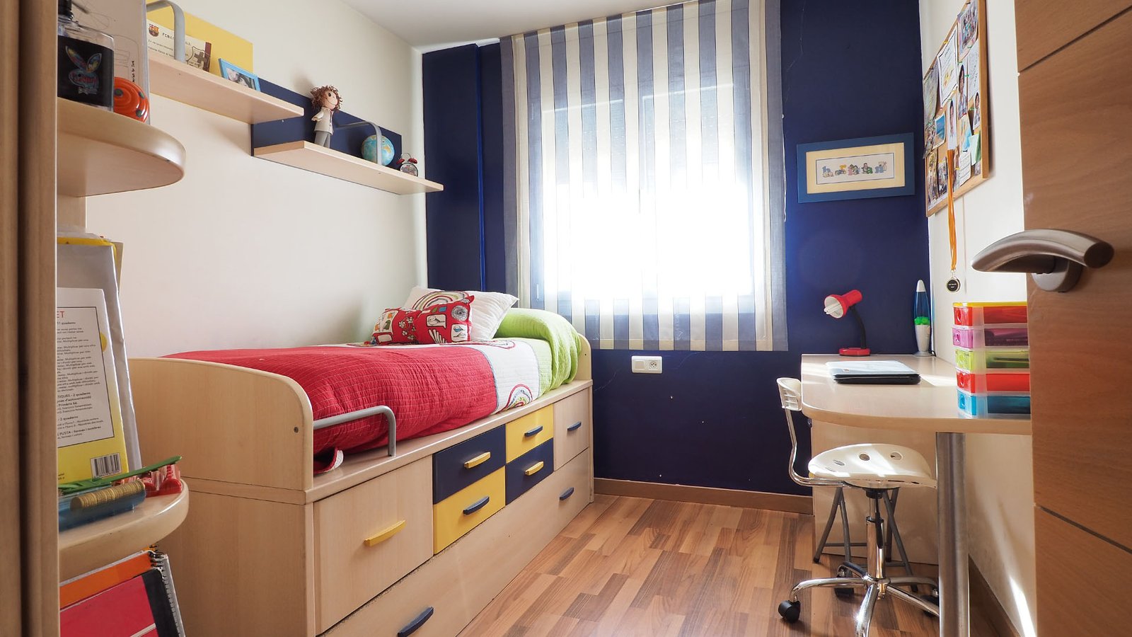 Habitacion dormitorio en piso en venta en la calle Bailen de Rubi, Barcelona Habitacion dormitorio en piso en venta en la calle Bailen de Rubi, Barcelona