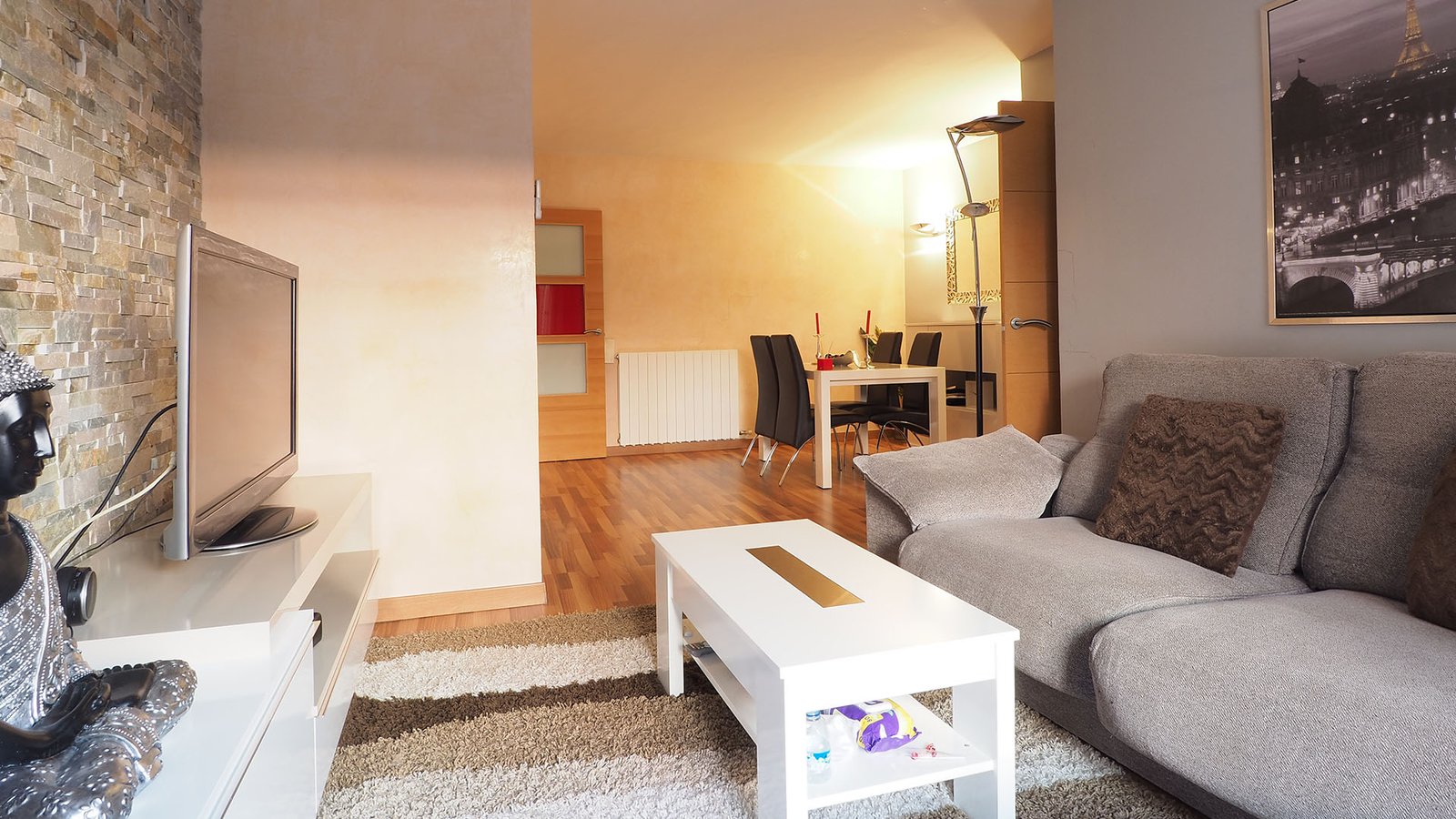 Salón comedor en piso en venta en la calle Bailen de Rubi, Barcelona Salón comedor en piso en venta en la calle Bailen de Rubi, Barcelona