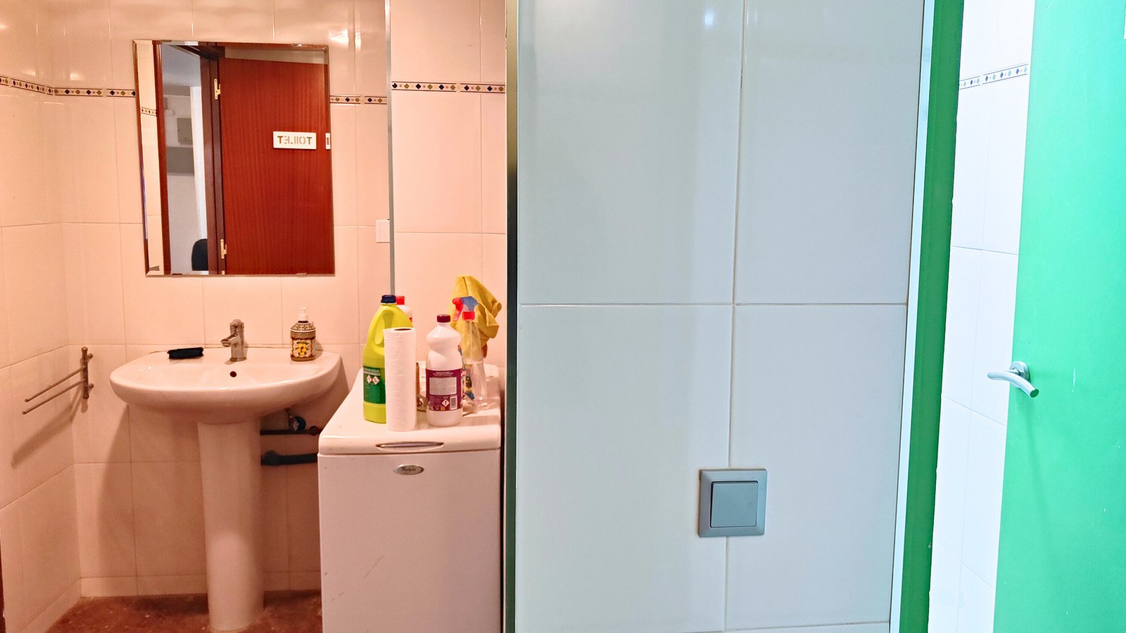 Baño piso en venta en calle Valencia en Barcelona Baño piso en venta en calle Valencia en Barcelona