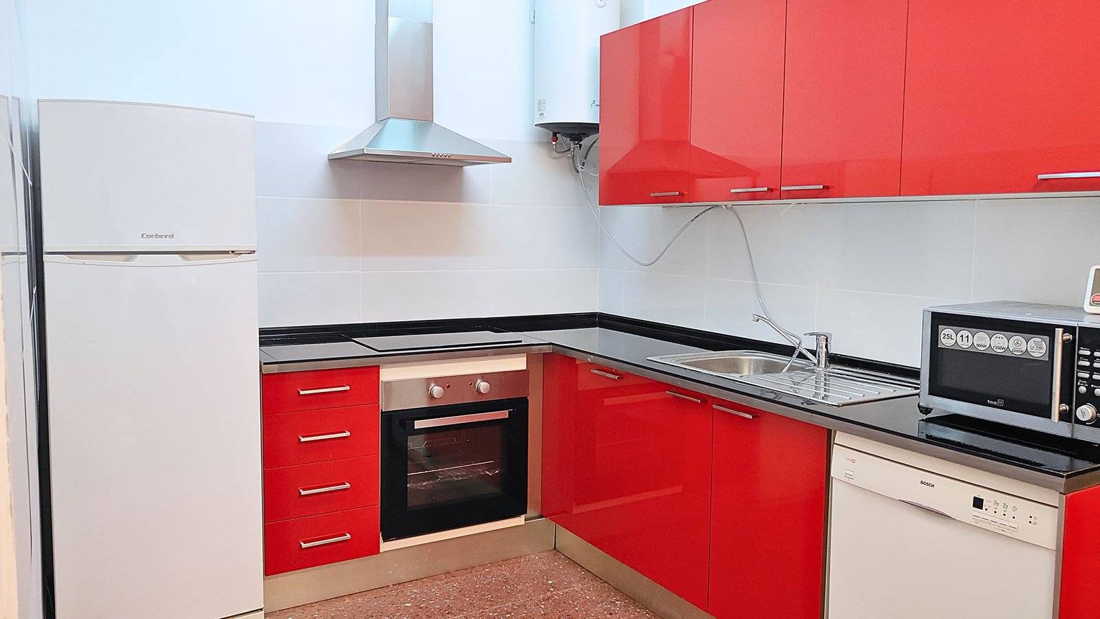 Cocina piso en venta en calle Valencia en Barcelona Cocina piso en venta en calle Valencia en Barcelona