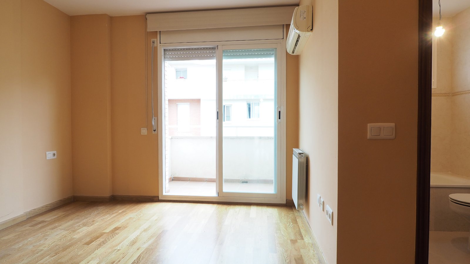 Dormitorio adosado en venta en Rubi, Barcelona