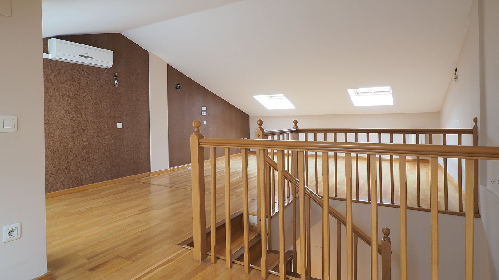 Buhardilla adosado en venta en Rubi, Barcelona