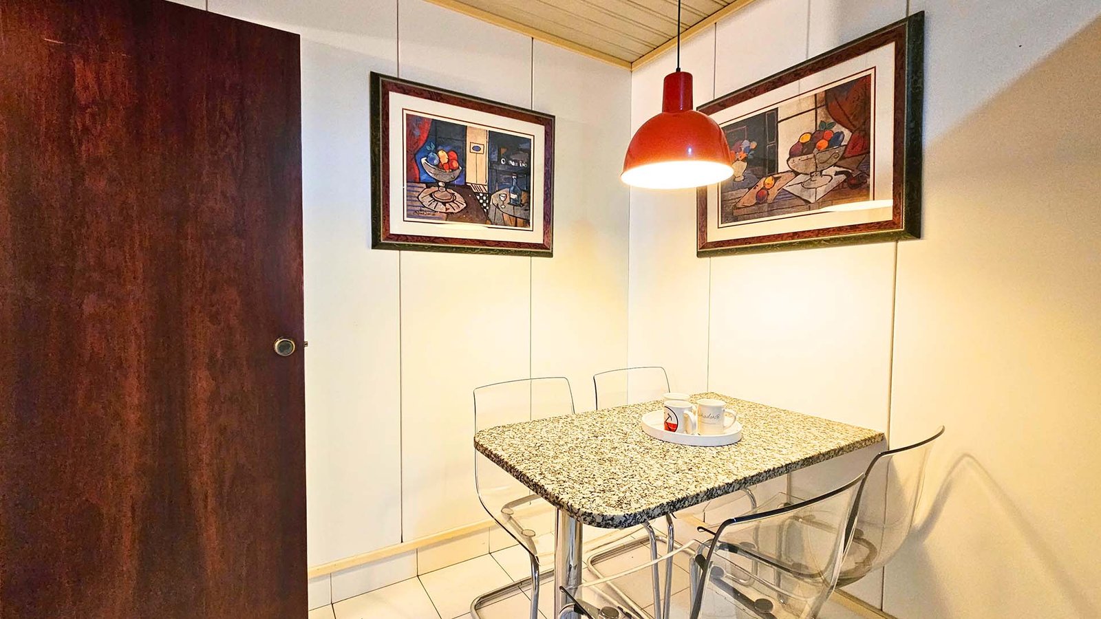 Cocina comedor piso en venta calle Rosello, barrio de Eixample, Barcelona