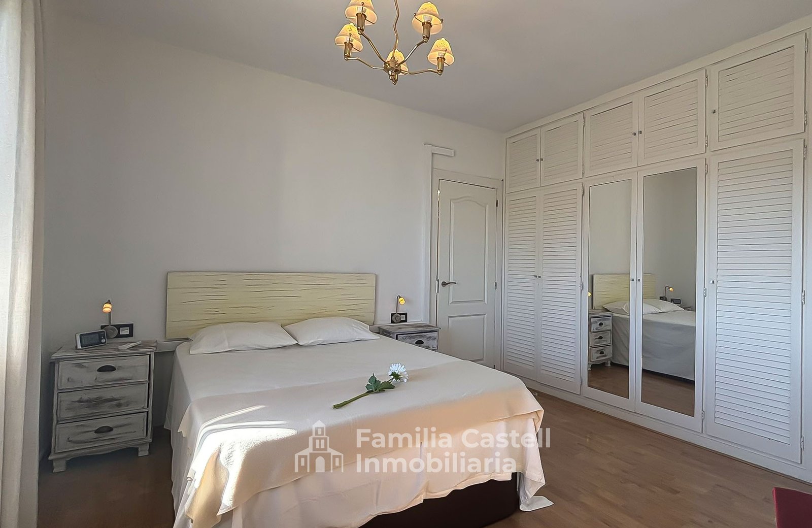 Piso con gran dormitorio en el centro de Sant Cugat del Valles
